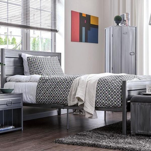 Furniture Of America - Full McCredmond Complete Metal Bed